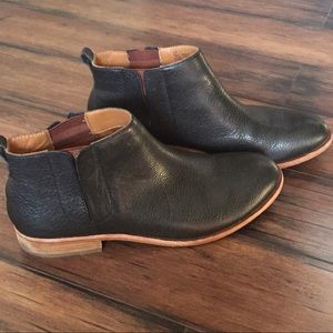 Kork-ease Black leather booties size 11
